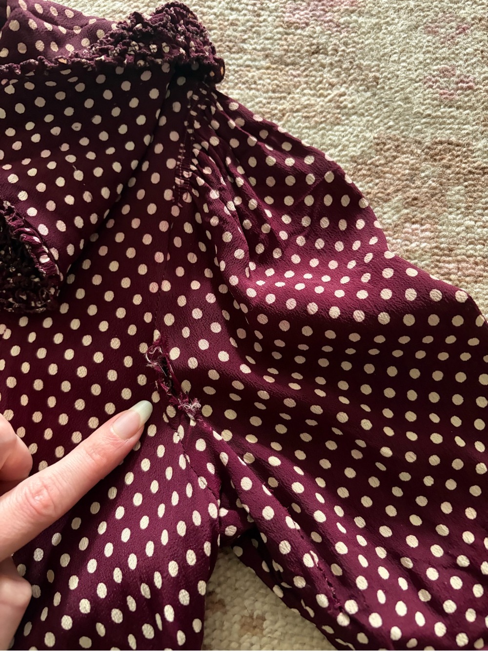 1940s Vintage Polka Dot Sailor Collar Midi Dress in Burgundy and White - Picture 4 of 7